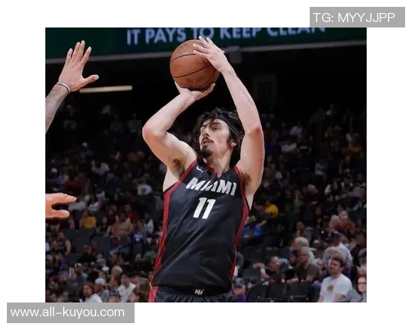 哈克斯强调全力支持核心球员提升状态努力争取胜利 哈克斯强调全力支持核心球员提升状态努力争取胜利